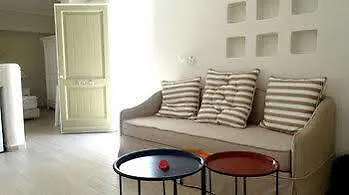 Πανσιόν Naxos Oceamo 2*