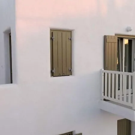 Naxos Oceamo Pensión 4*