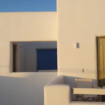 Pensión Naxos Oceamo 4*