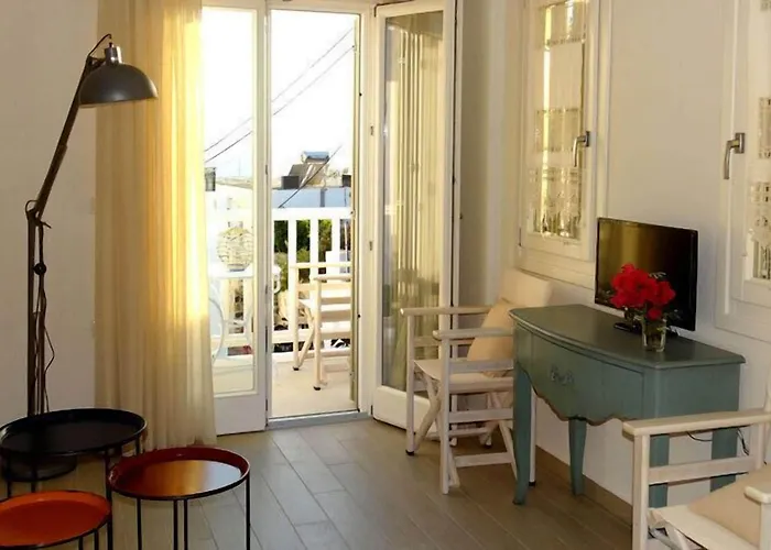 Naxos Oceamo Guest house